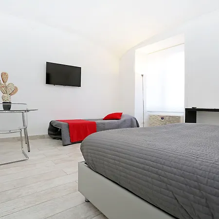 Bed & Breakfast Houspitality Nero 3*