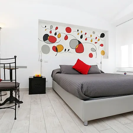 Houspitality Nero Rom