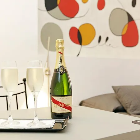 Houspitality Nero 3*