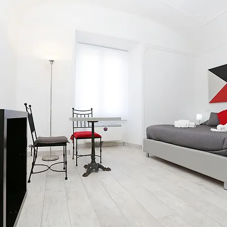 Houspitality Nero Roma