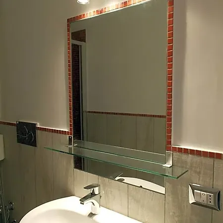 Houspitality Nero Bed & Breakfast