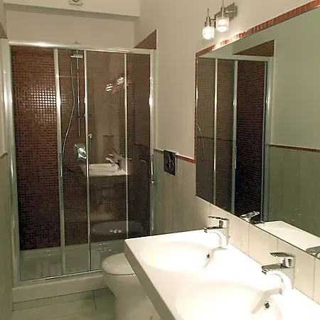 Houspitality Nero Rom