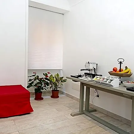 Houspitality Nero