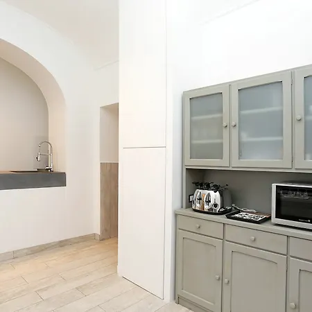 Houspitality Nero Rome